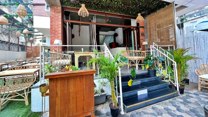 Drifters Cafe & bar Bandra