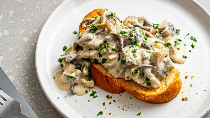 Creamy Mushroom Toast