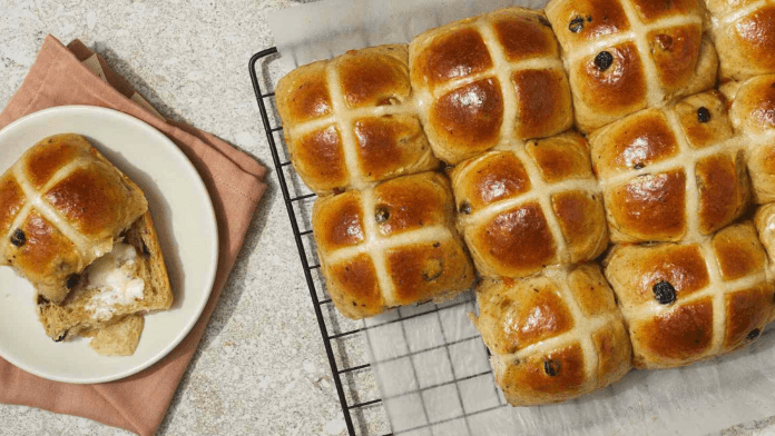 hot cross buns
