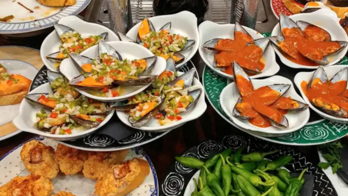 Foods You Must Try Foods You Must Try