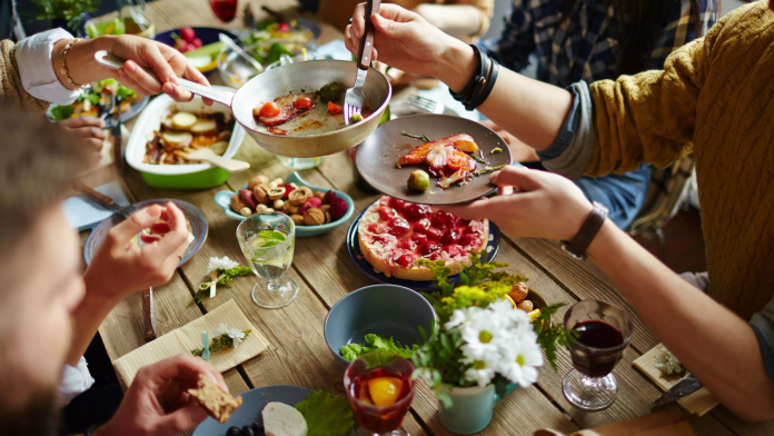 restaurants in Delhi to bond restaurants in Delhi to bond