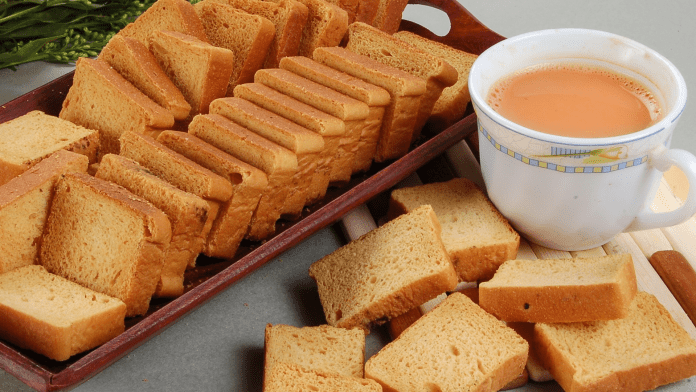 Rusk with tea