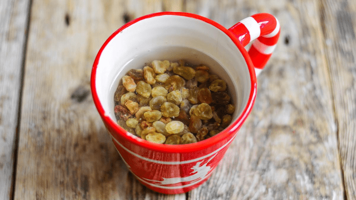 Raisin Water Raisin Water