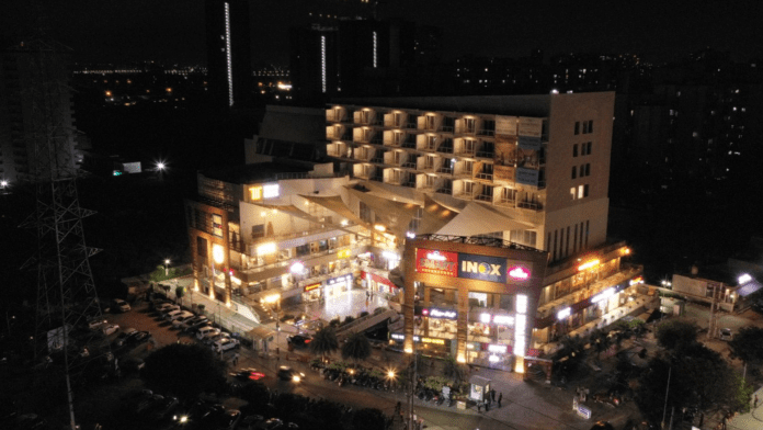 Iris Broadway Mall Iris Broadway Mall