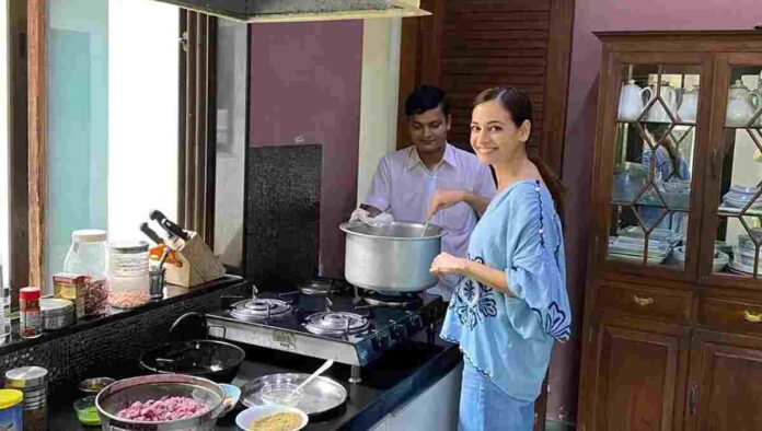 Dia Mirza Cooking