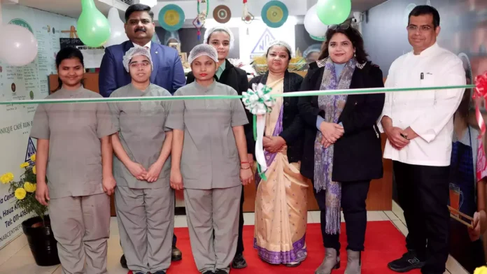 Blind Bakes Cafe Blind Bakes Cafe