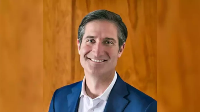 Starbucks Brian Niccol Starbucks Brian Niccol